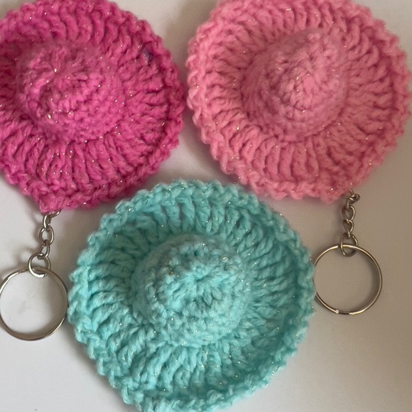 Handmade Crochet Hat Keychains - Pink - Picture 6 of 7